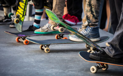 skateboarders-at-the-skate-park